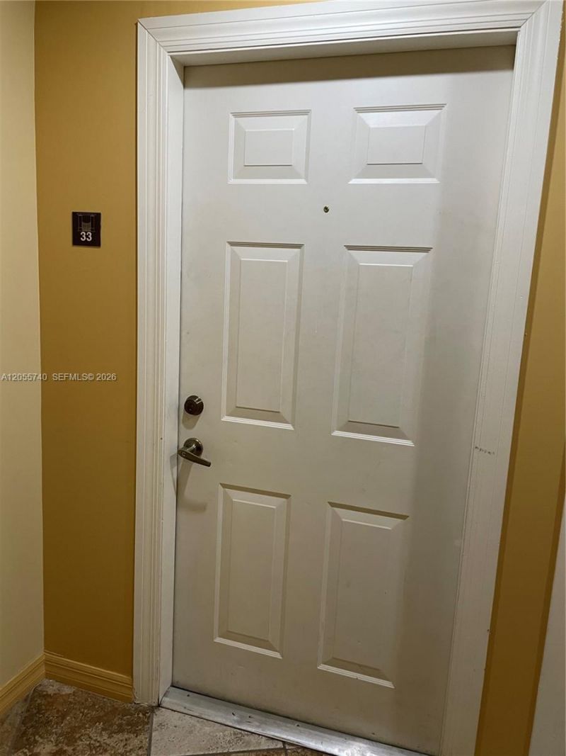 2630 SW 28th St, Unit 33, Miami, FL 33133 Photo
