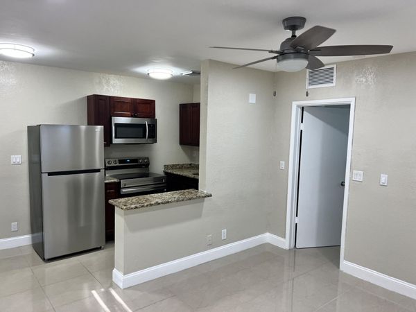 1105 NE 15th Street, Fort Lauderdale, FL 33304