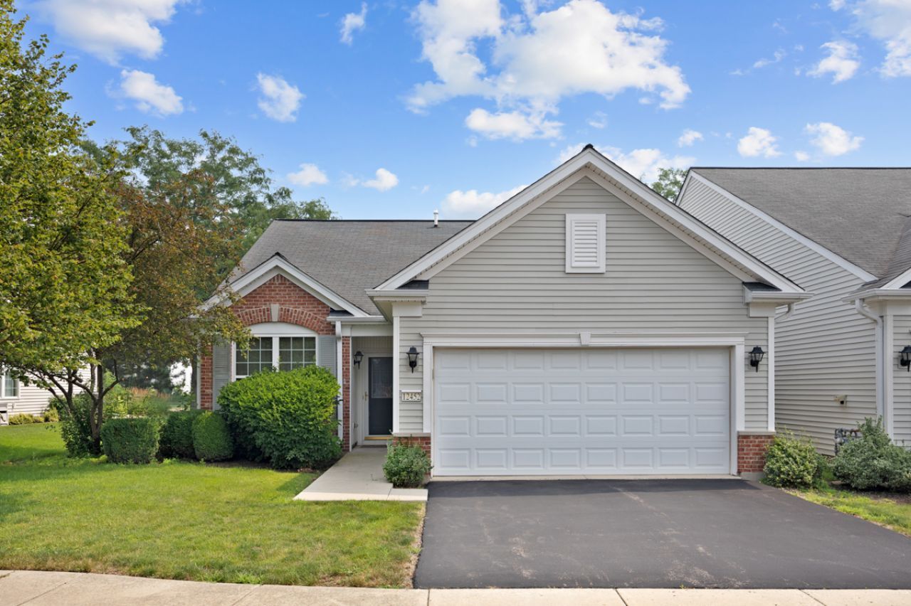 12452 Wedgemere Drive , Huntley, IL 60142 Main Photo