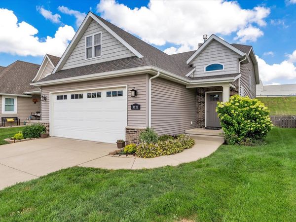 3122 W 34th Street , Davenport, IA 52806