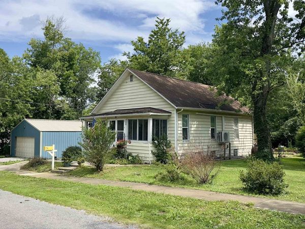 308 E Manila Street E, West Frankfort, IL 62896