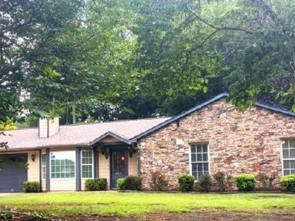 2713 Post Oak Drive, Marietta, GA 30062