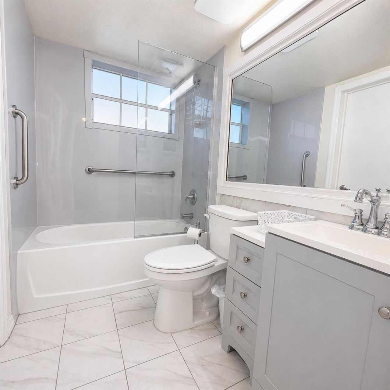 6931 Stones Throw Circle N, Unit 5208, Saint Petersburg, FL 33710 Photo