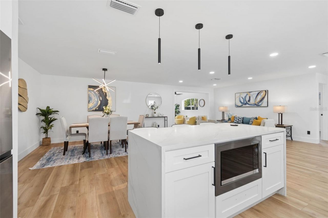 1530 49th Street N, Saint Petersburg, FL 33710 Photo