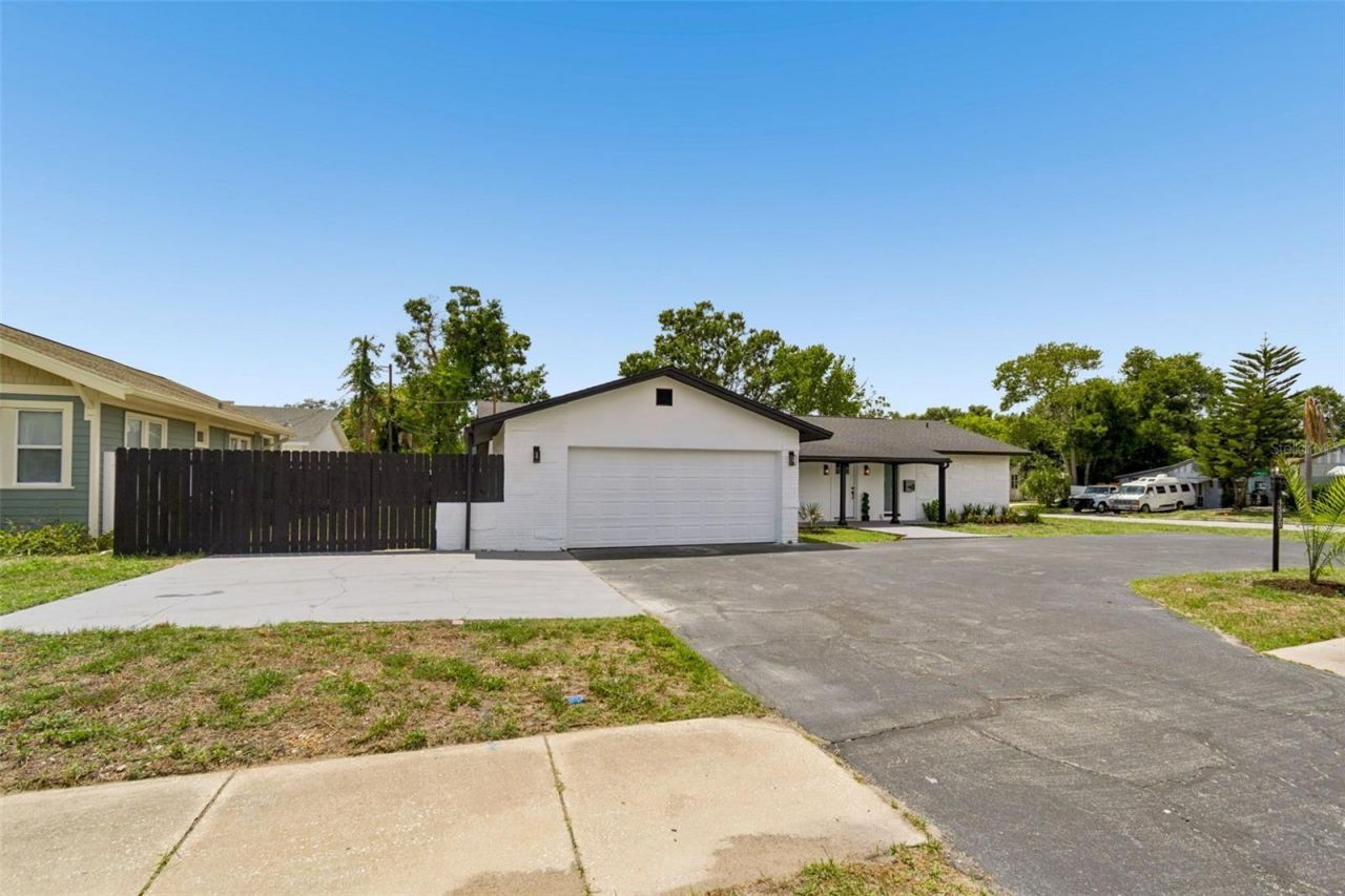 1530 49th Street N, Saint Petersburg, FL 33710 Photo
