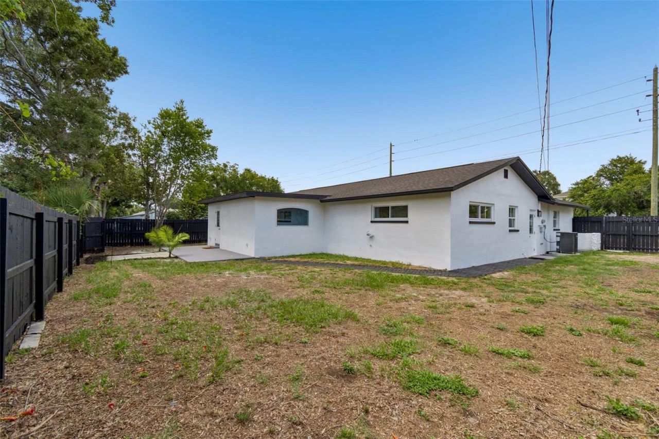 1530 49th Street N, Saint Petersburg, FL 33710 Photo