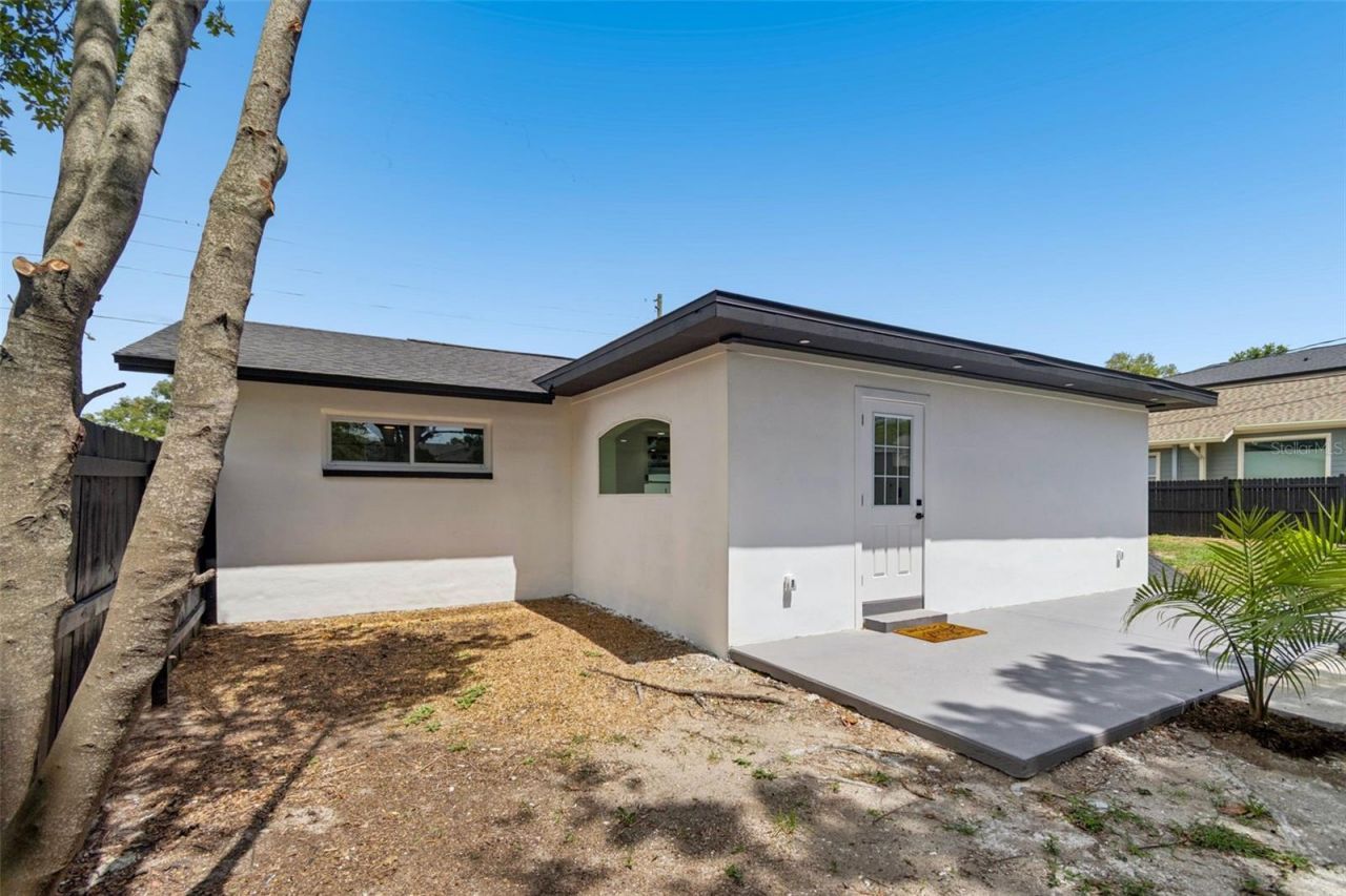 1530 49th Street N, Saint Petersburg, FL 33710 Photo