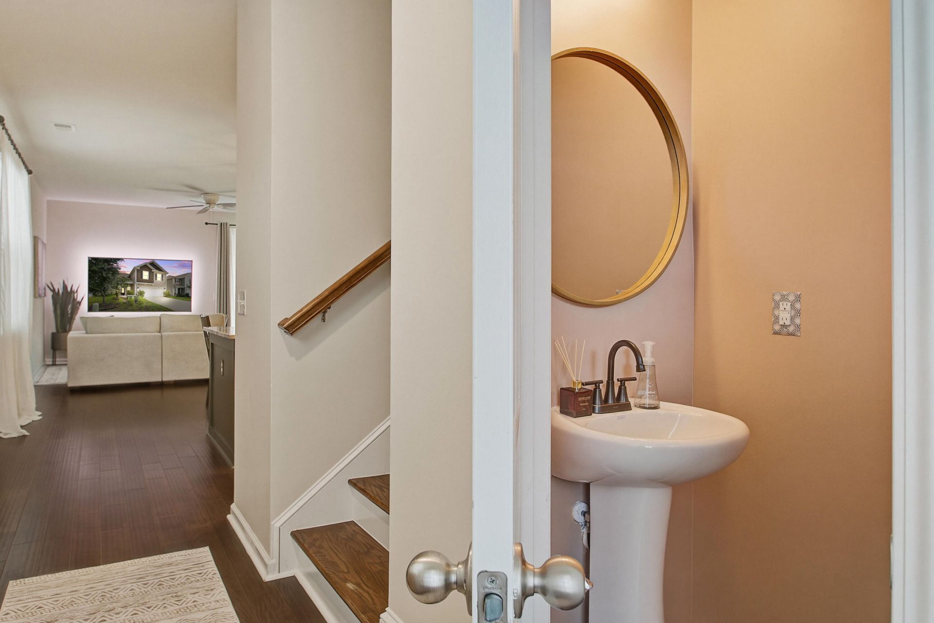 3818 Sawmill Court Photo 26