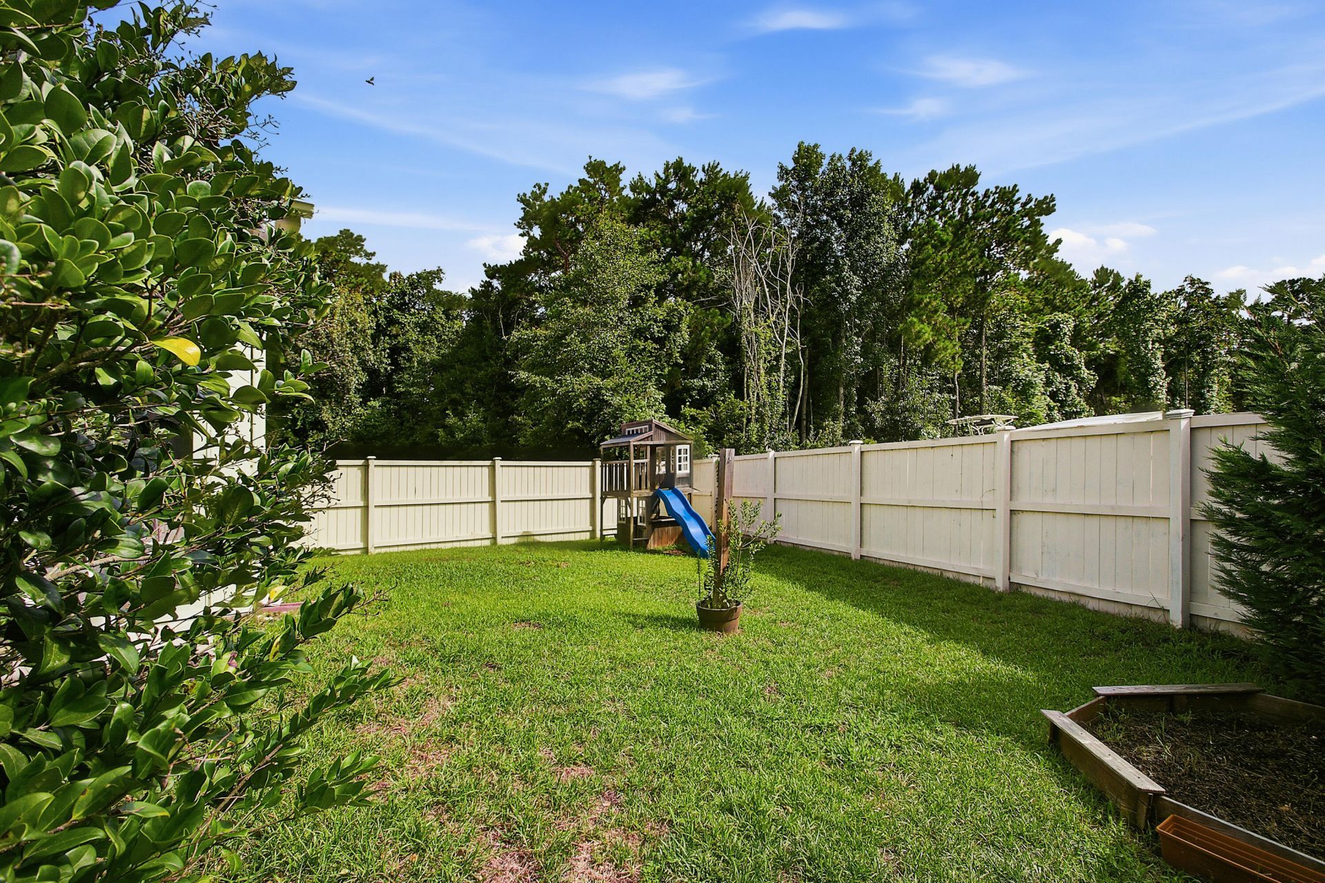 3818 Sawmill Court Photo 44