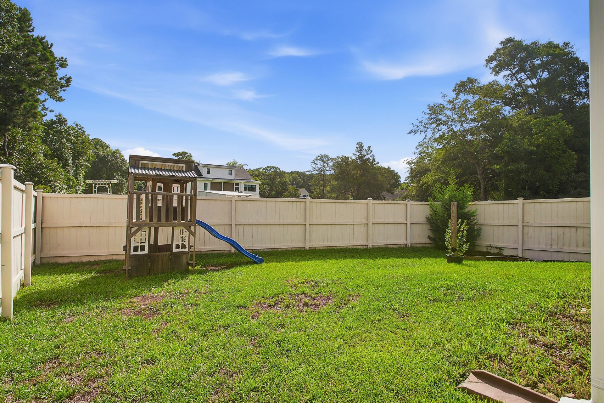 3818 Sawmill Court Photo 46