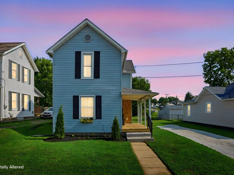 102 W Shields, Newark, OH 43055 Photo 2