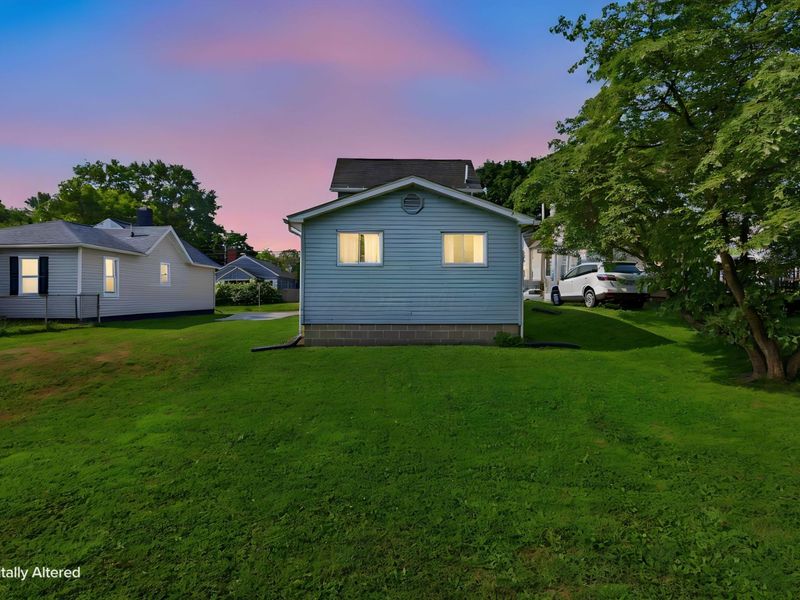 102 W Shields, Newark, OH 43055 Photo 46