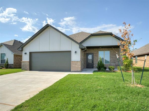 9316 NW NW 143rd Street, Yukon, OK 73099