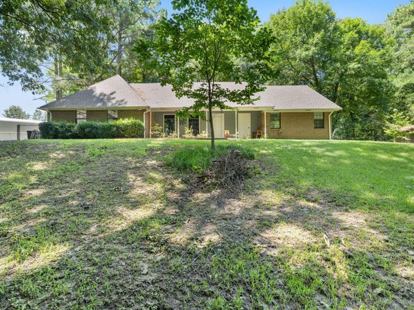 827 Hwy 371 S, Mooreville, MS 38857