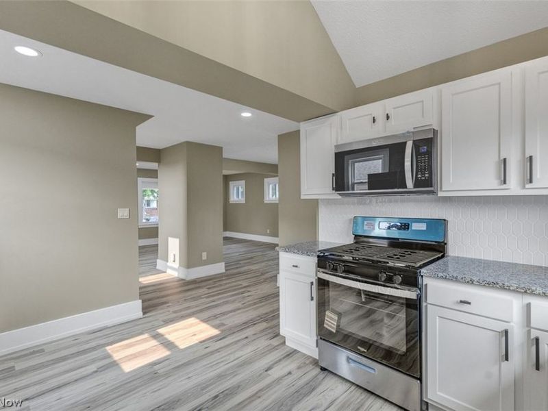 1904 E 34th Street, Lorain, OH 44055 Photo 11