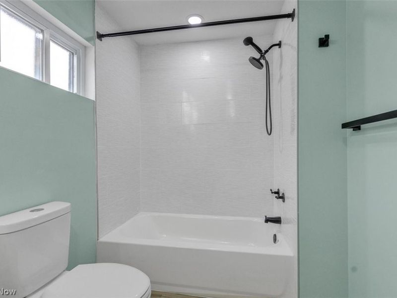 1904 E 34th Street, Lorain, OH 44055 Photo 15