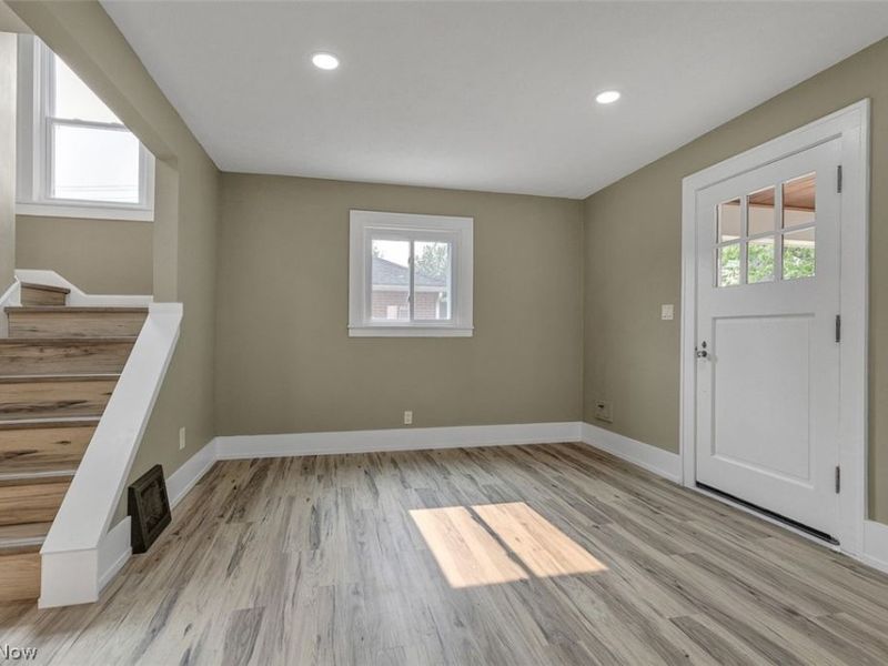 1904 E 34th Street, Lorain, OH 44055 Photo 3