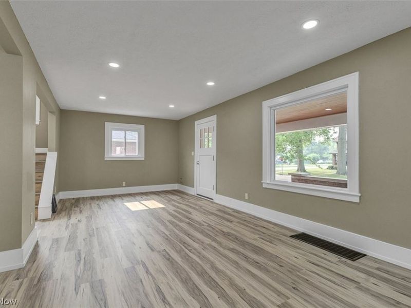 1904 E 34th Street, Lorain, OH 44055 Photo 6