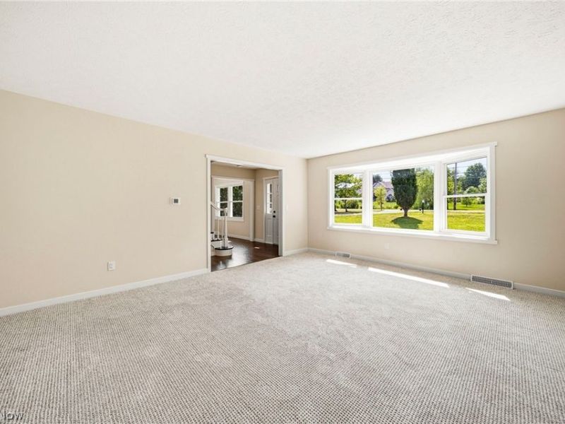 17911 Snyder Road, Chagrin Falls, OH 44023 Photo 7