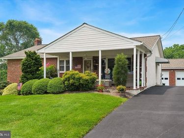 906 H AVENUE, GLENSIDE, PA 19038