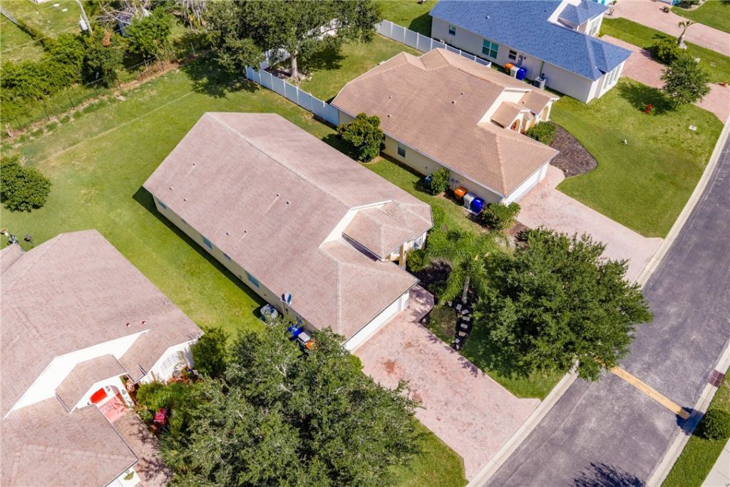 1635 16th Court Sw, Vero Beach, FL 32962 Photo
