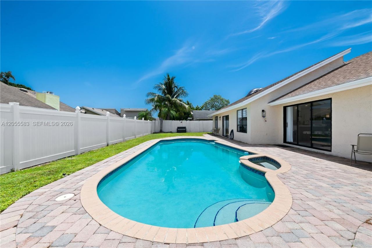 8311 NW 51st Ct , Lauderhill, FL 33351 Photo