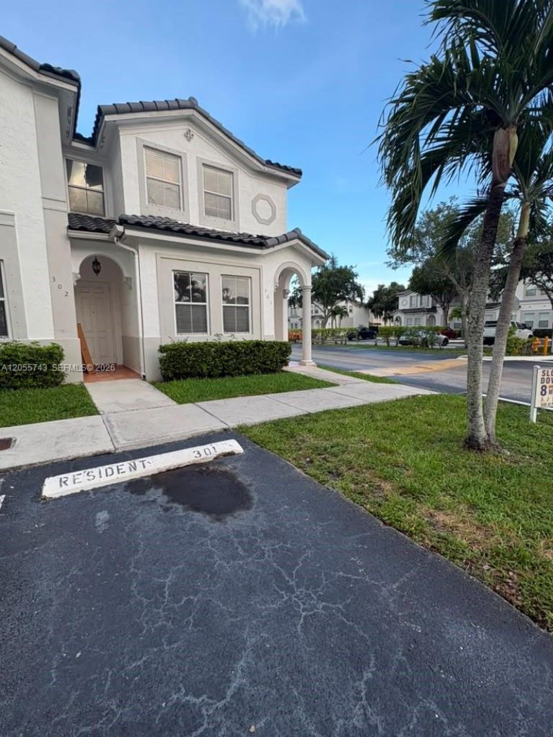 5420 NW 107th Ave , Unit 301, Doral, FL 33178 Photo