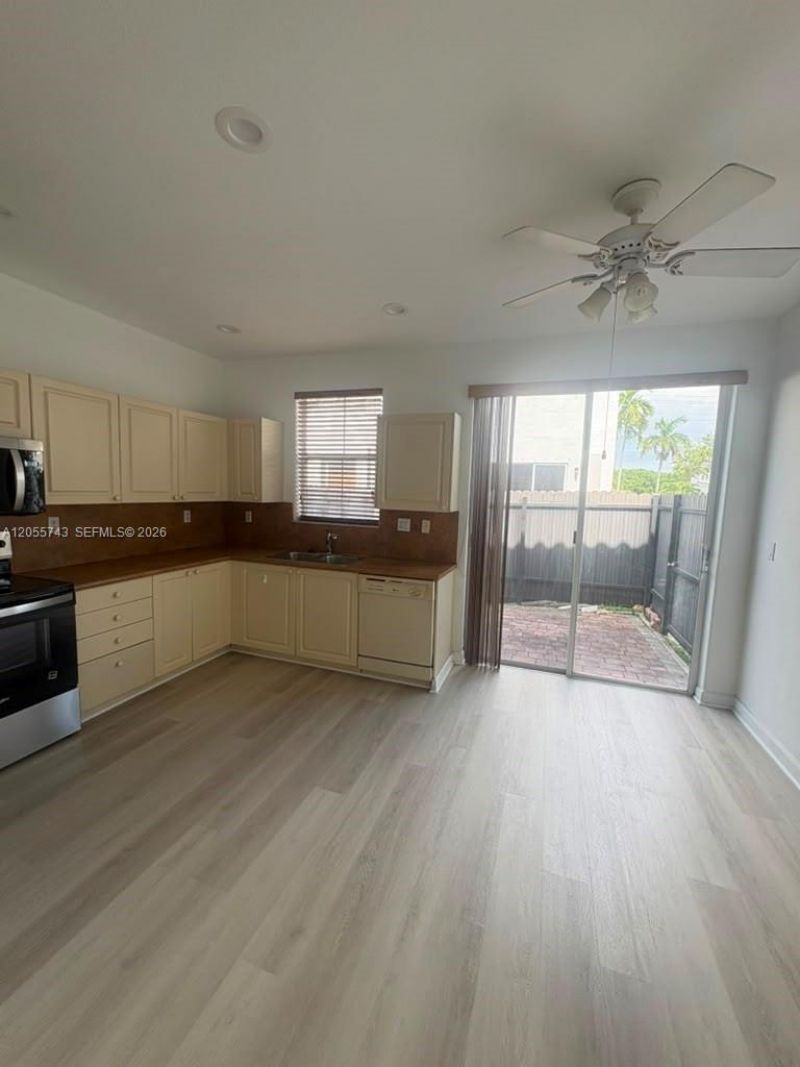 5420 NW 107th Ave , Unit 301, Doral, FL 33178 Photo