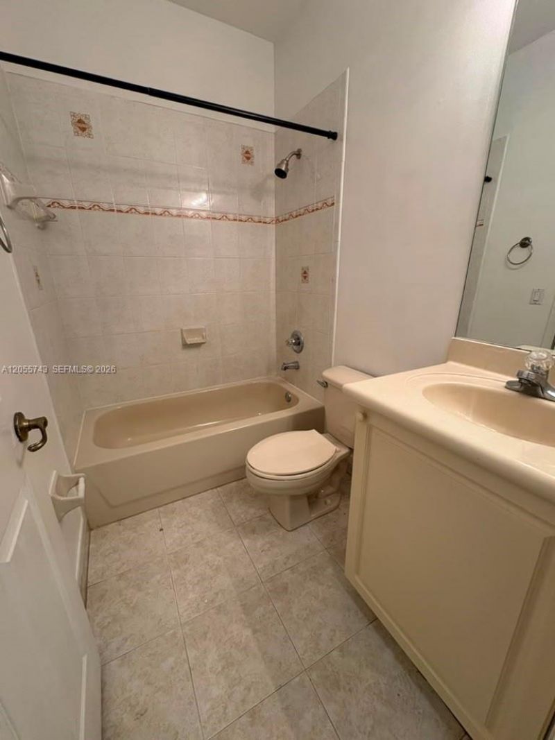 5420 NW 107th Ave , Unit 301, Doral, FL 33178 Photo