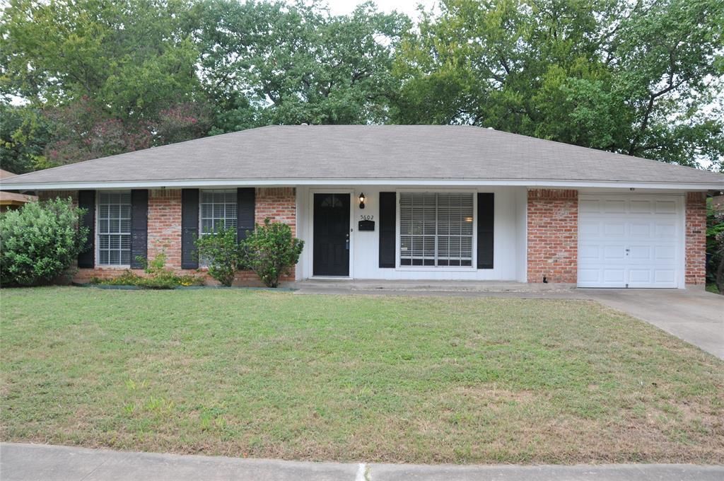 5602 Berry Hill Dr, Austin, TX 78745 Main Photo