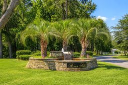 3251 Hermitage Dr.  photo 4