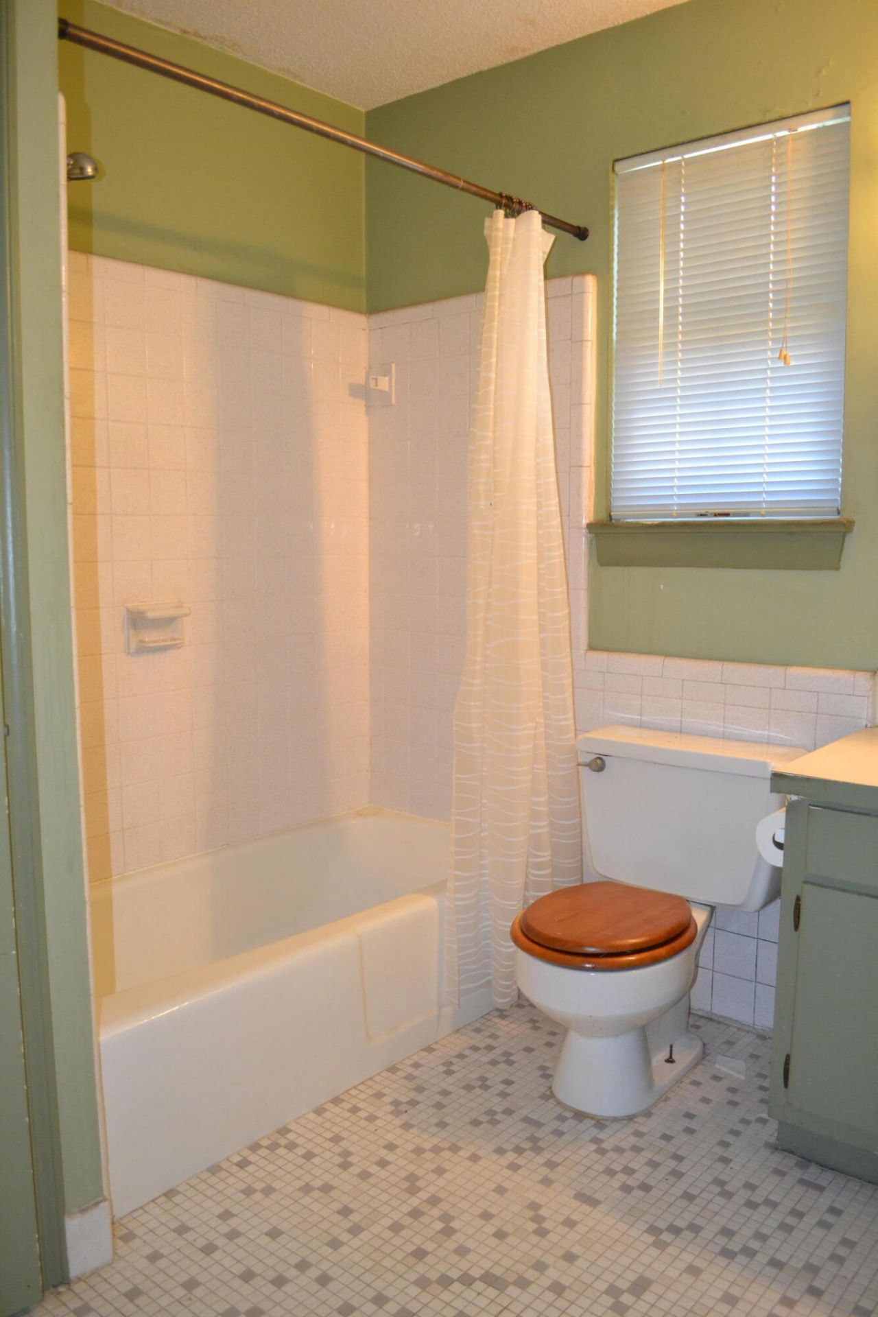 867 Colony Drive Photo 12