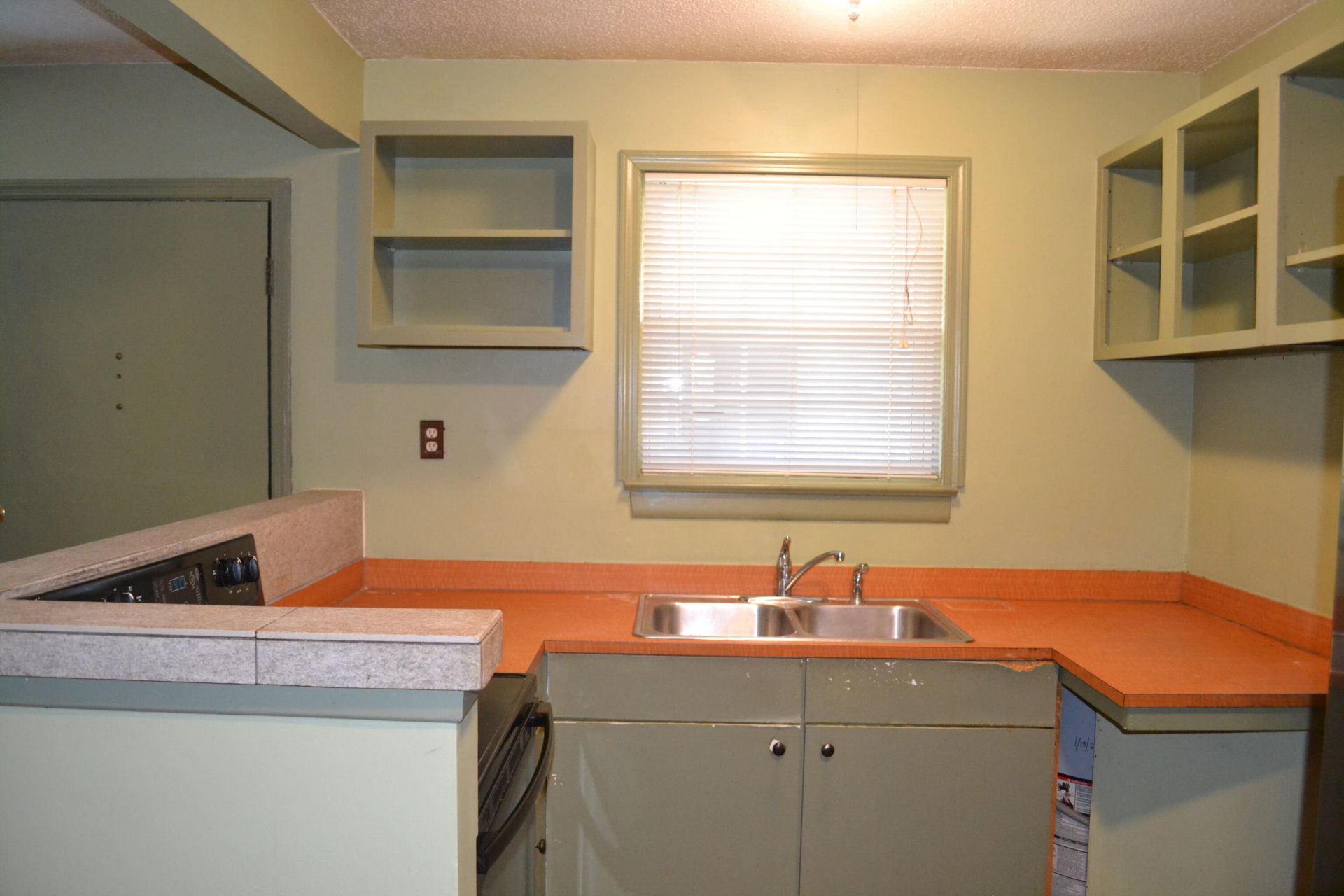 867 Colony Drive Photo 5
