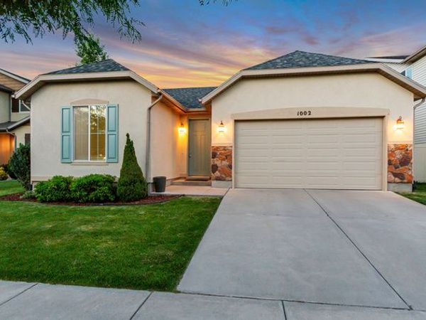 1002 N SKIPTON DR , North Salt Lake, UT 84054