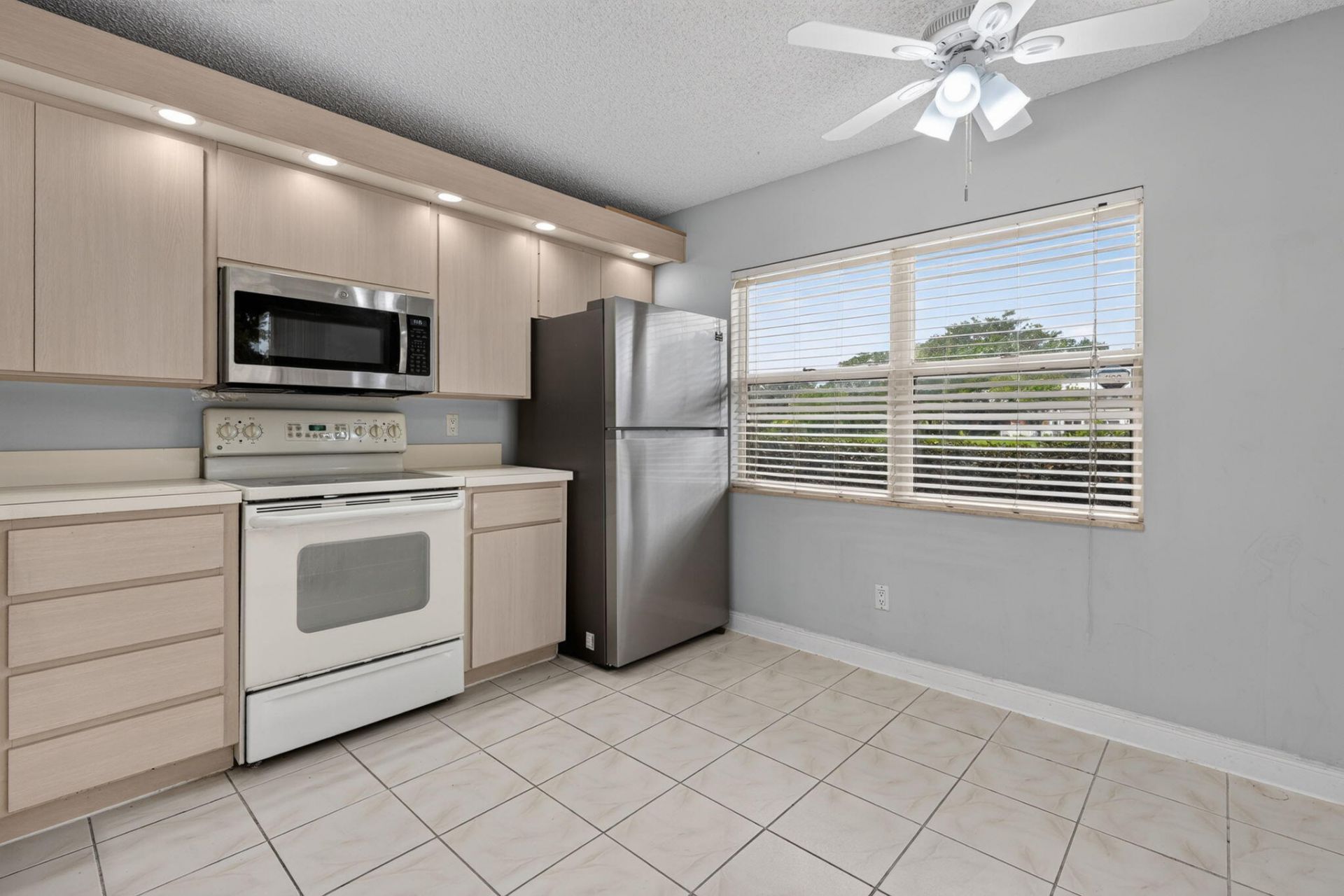 1908 Hartford Court S, West Palm Beach, FL 33409 Photo
