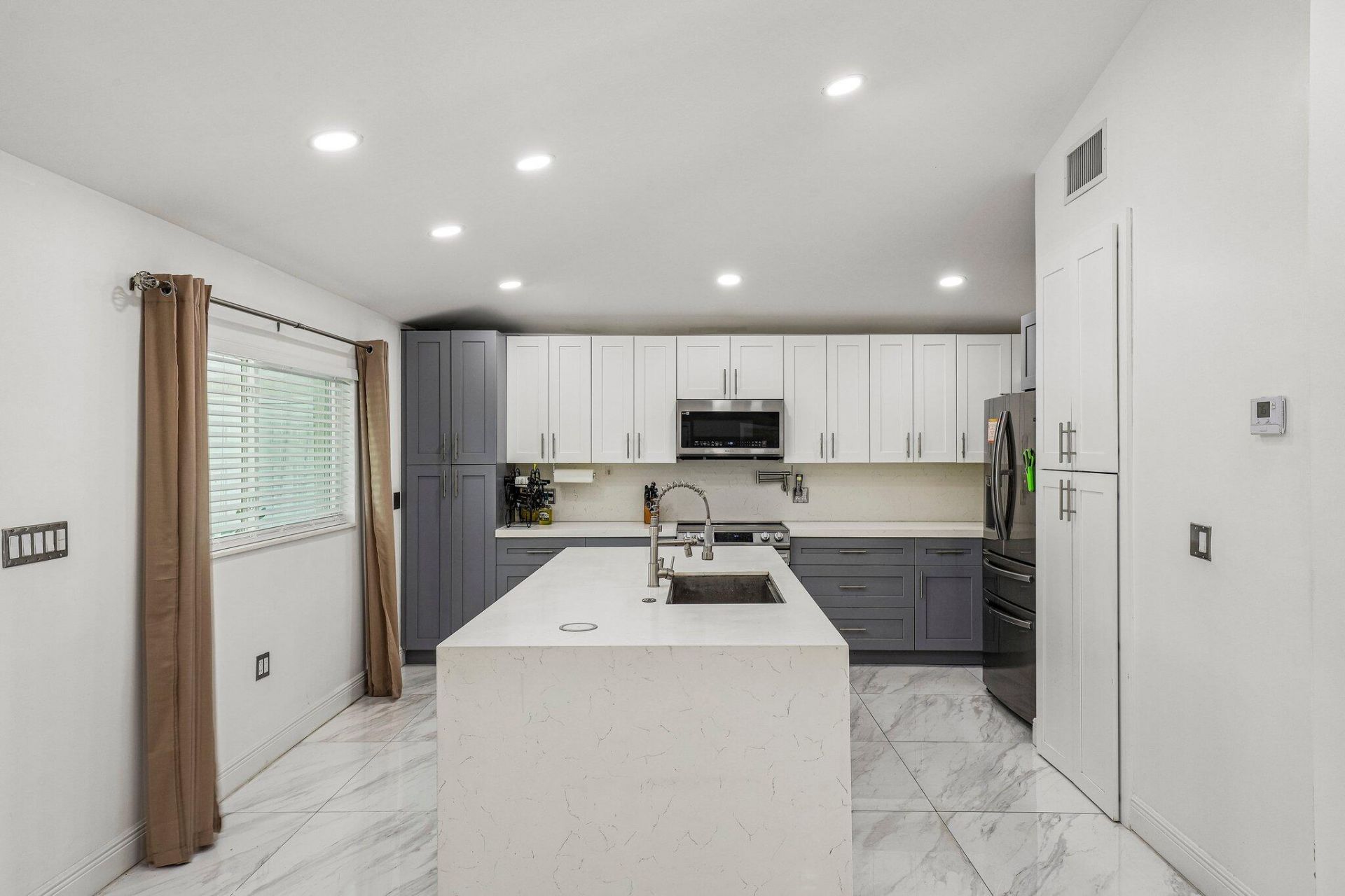 2001 N 22nd Avenue, Hollywood, FL 33020 Photo