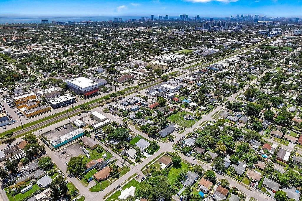 2001 N 22nd Avenue, Hollywood, FL 33020 Photo