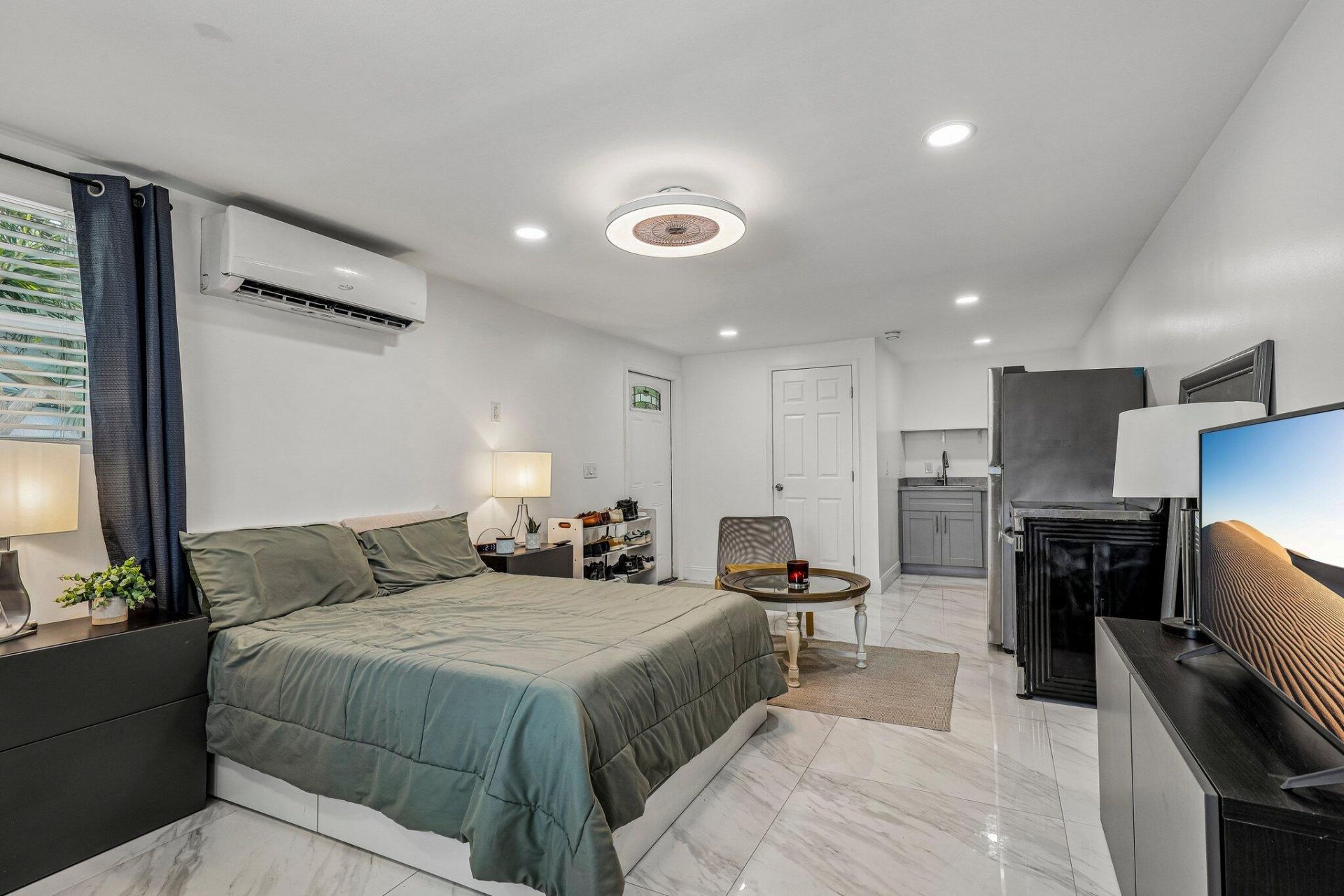 2001 N 22nd Avenue, Hollywood, FL 33020 Photo