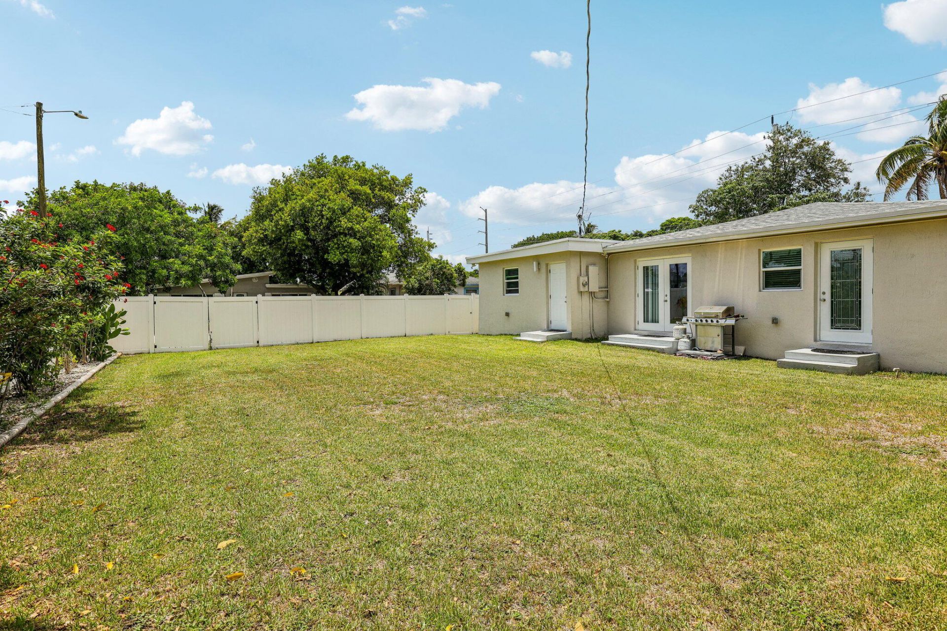 2001 N 22nd Avenue, Hollywood, FL 33020 Photo