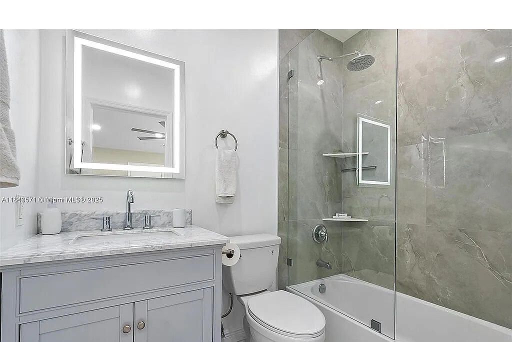 2001 N 22nd Avenue, Hollywood, FL 33020 Photo