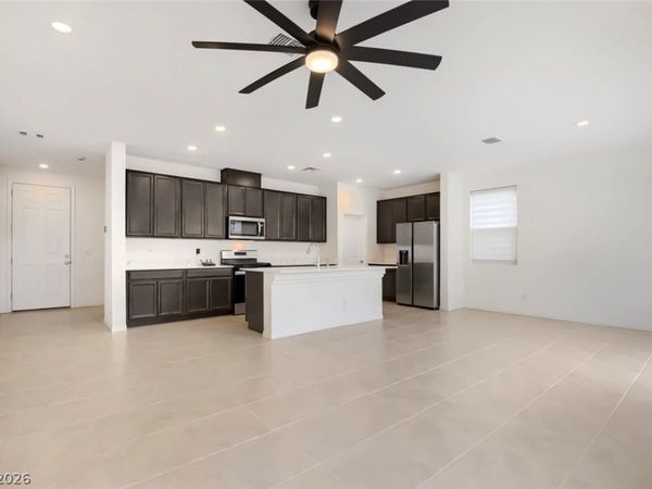4103 Golden Fleece Ave , Las Vegas, NV 89141