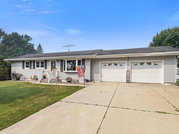 N7619 Carimaunee Drive, Portage, WI 53901