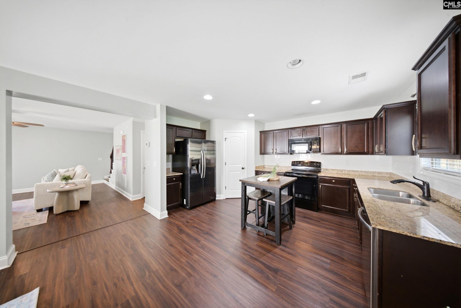 304 Emanuel Creek Drive Photo 8
