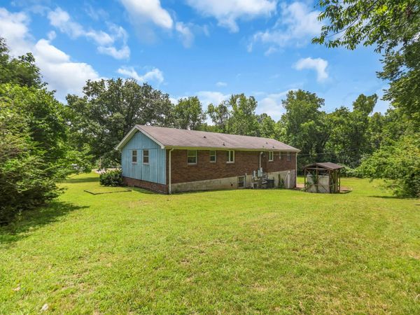 103 Northbrook Rd , Goodlettsville, TN 37072