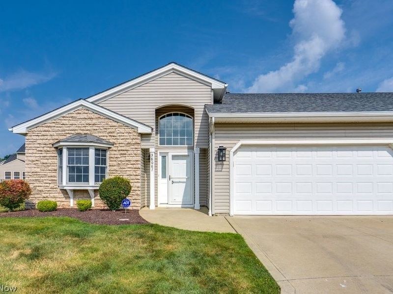 38087 Burrard Lane, Willoughby, OH 44094 Photo 1