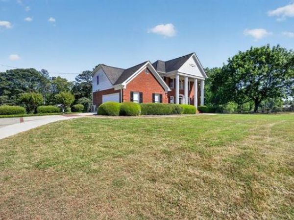 3715 Ridge Road , Buford, GA 30519