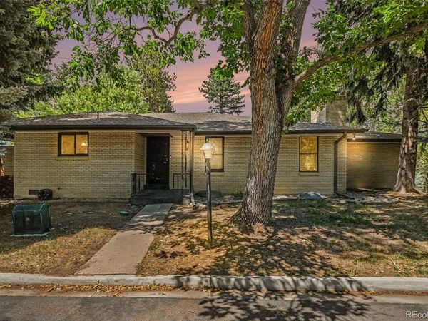 8550 W 10th Avenue , Lakewood, CO 80215