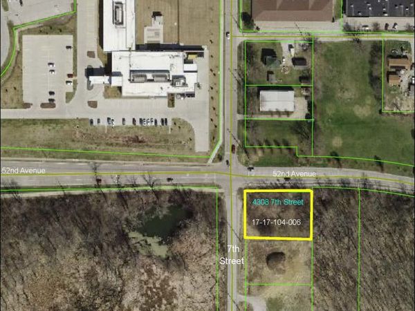 4308 7TH Street , Moline, IL 51265