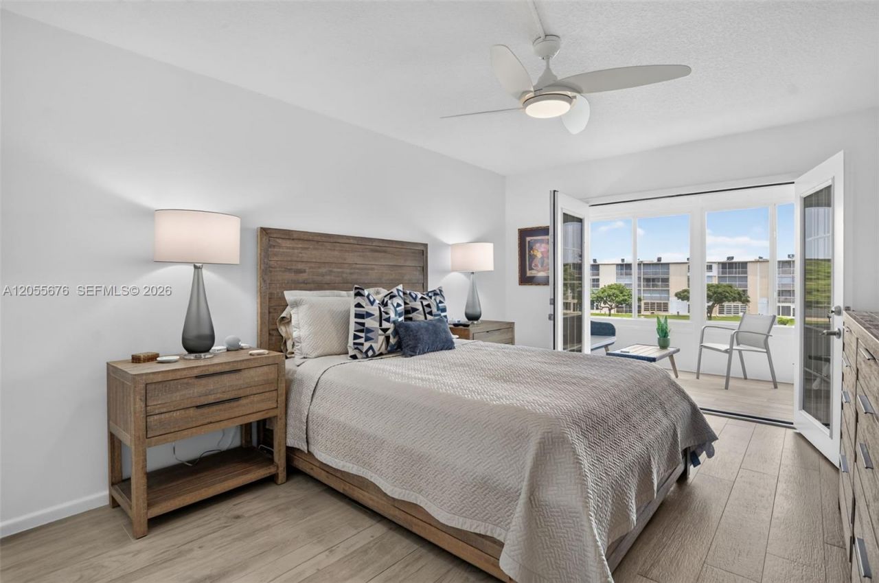 3052 Guildford C , Unit 3052, Boca Raton, FL 33434 Photo