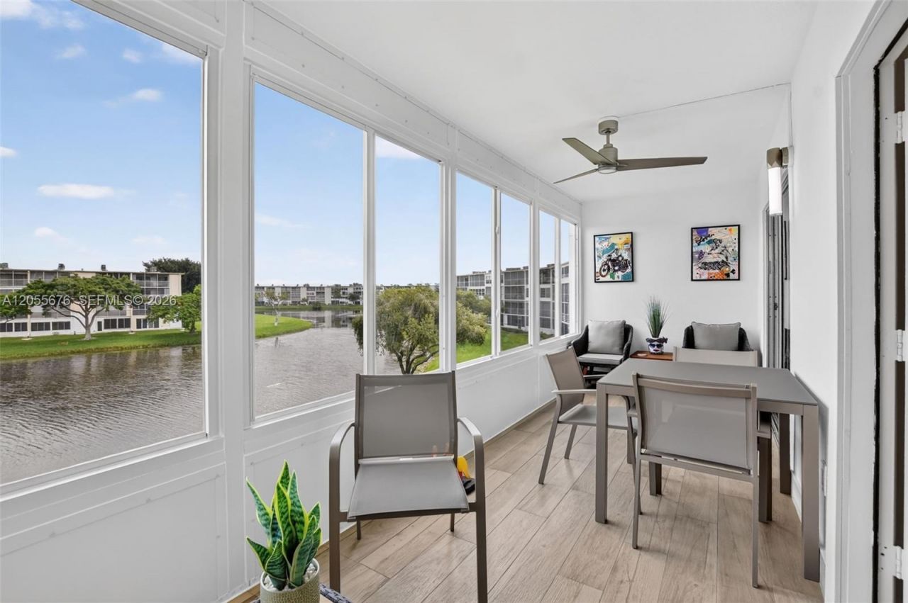 3052 Guildford C , Unit 3052, Boca Raton, FL 33434 Photo